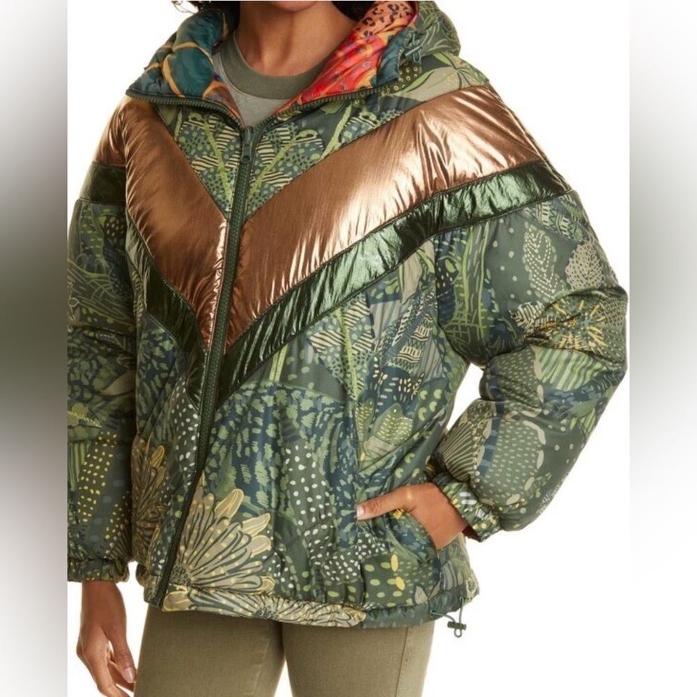 FARM Rio Green Cool Leopard Hooded Metallic Quilted Reversible Puffer Jacket XS